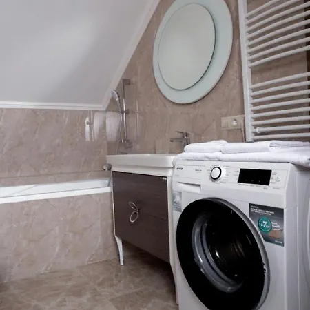 Sweethome 4 Free Parking *