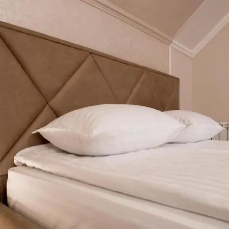 Sweethome 4 Free Parking